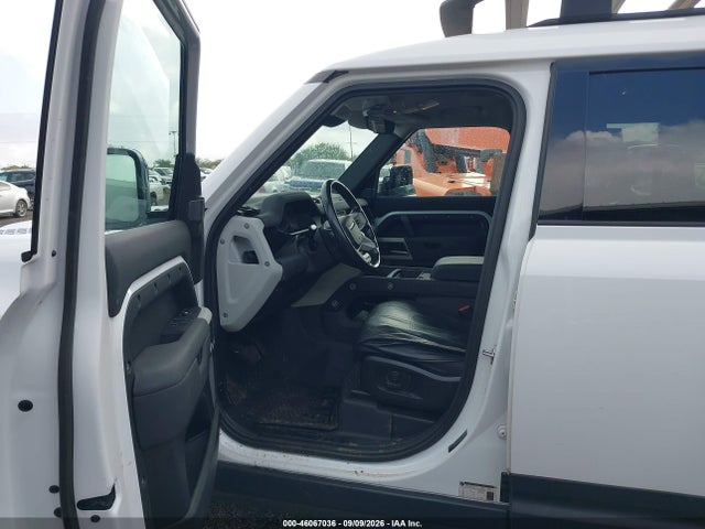 2023 LAND ROVER DEFENDER 110 SE 5