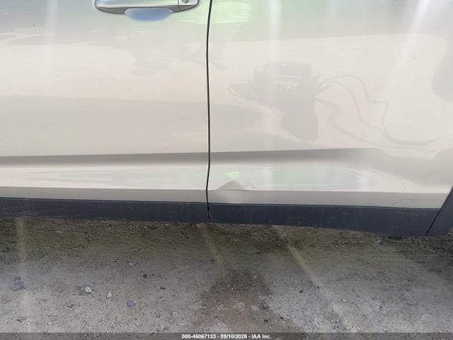 2019 TOYOTA HIGHLANDER LE 22