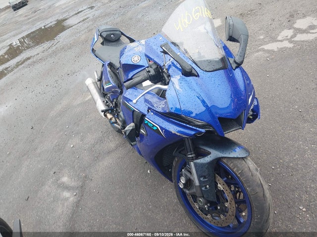 2025 YAMAHA YZF 