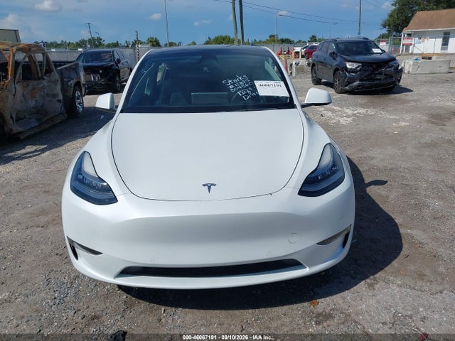 2021 TESLA MODEL Y LONG RANGE DUAL MOTOR ALL-WHEEL DRIVE 11