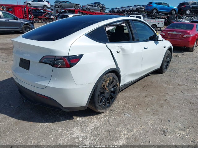 2021 TESLA MODEL Y LONG RANGE DUAL MOTOR ALL-WHEEL DRIVE 4