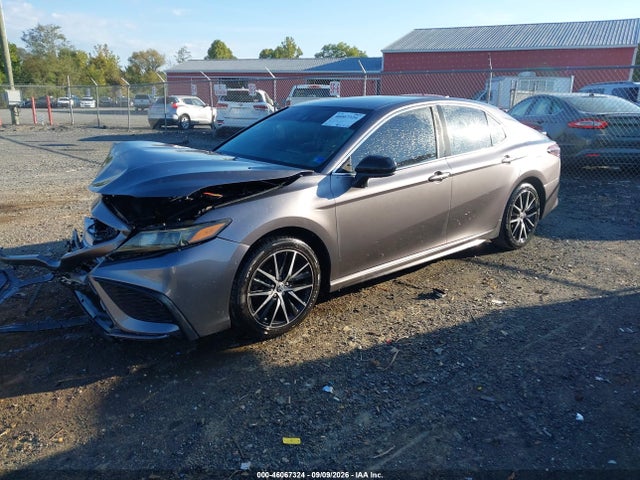 2022 TOYOTA CAMRY SE 2