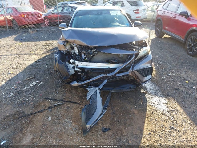 2022 TOYOTA CAMRY SE 6