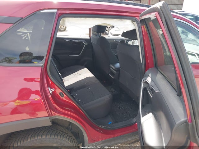 2019 TOYOTA RAV4 LE 8