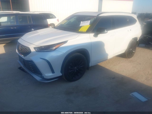 2023 TOYOTA HIGHLANDER XSE 2