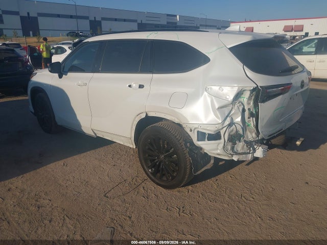 2023 TOYOTA HIGHLANDER XSE 3