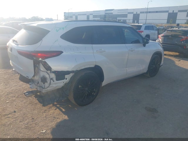 2023 TOYOTA HIGHLANDER XSE 4