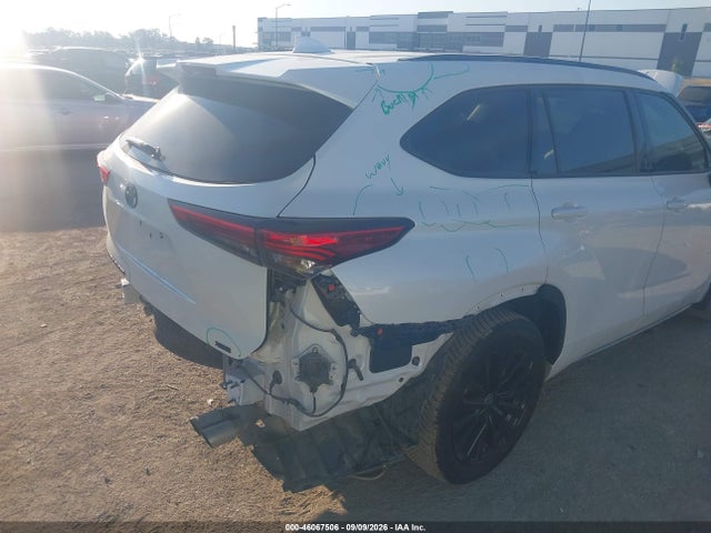 2023 TOYOTA HIGHLANDER XSE 6