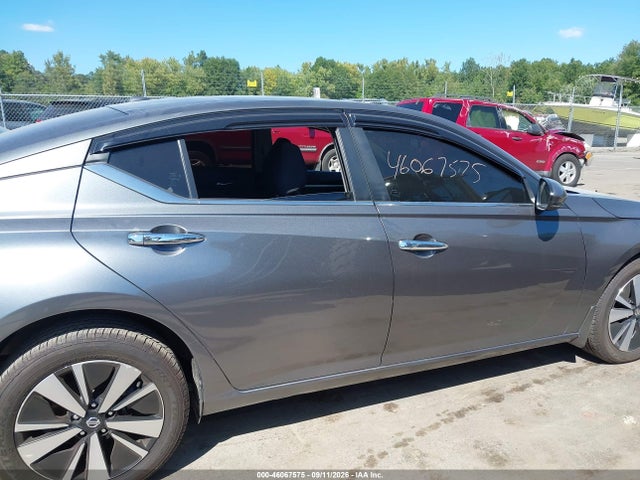 2021 NISSAN ALTIMA SV INTELLIGENT AWD 14
