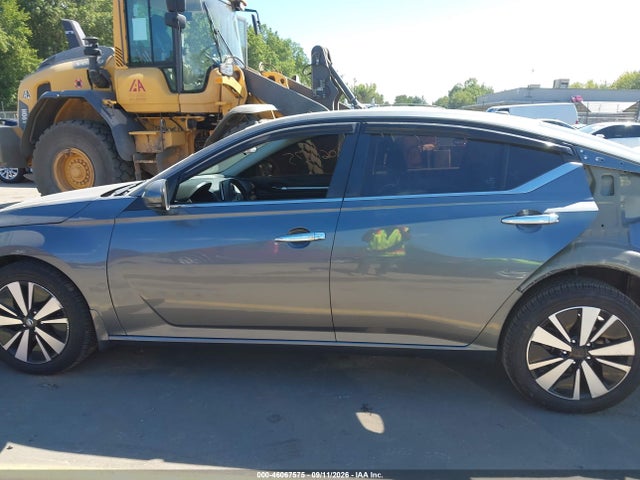 2021 NISSAN ALTIMA SV INTELLIGENT AWD 15