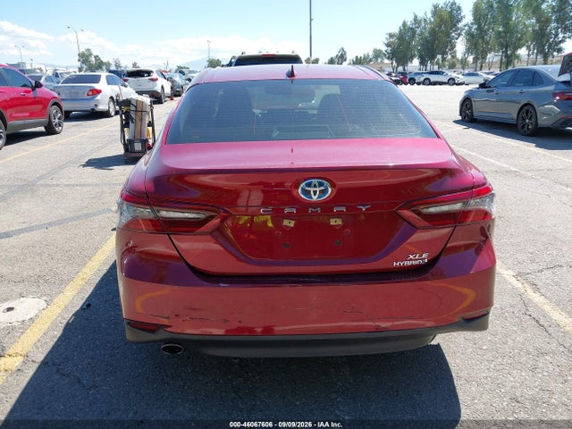 2021 TOYOTA CAMRY XLE HYBRID 18