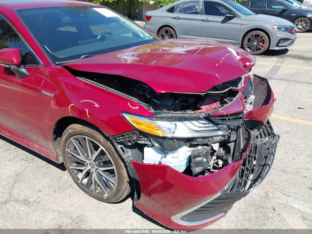 2021 TOYOTA CAMRY XLE HYBRID 12