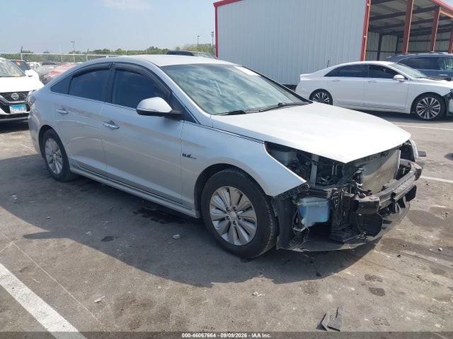 2016 HYUNDAI SONATA SE