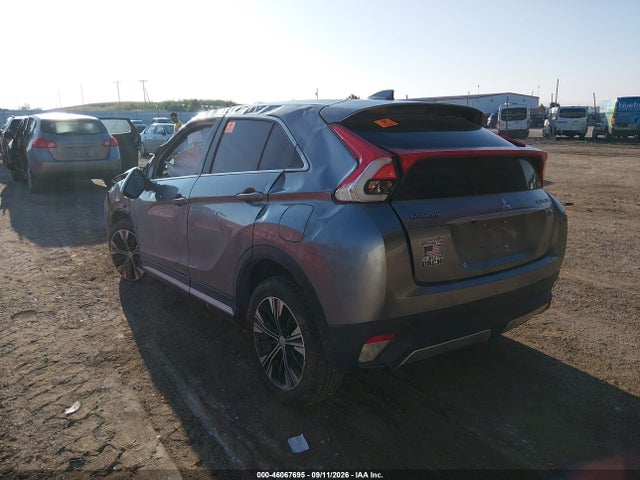 2018 MITSUBISHI ECLIPSE CROSS SE 3