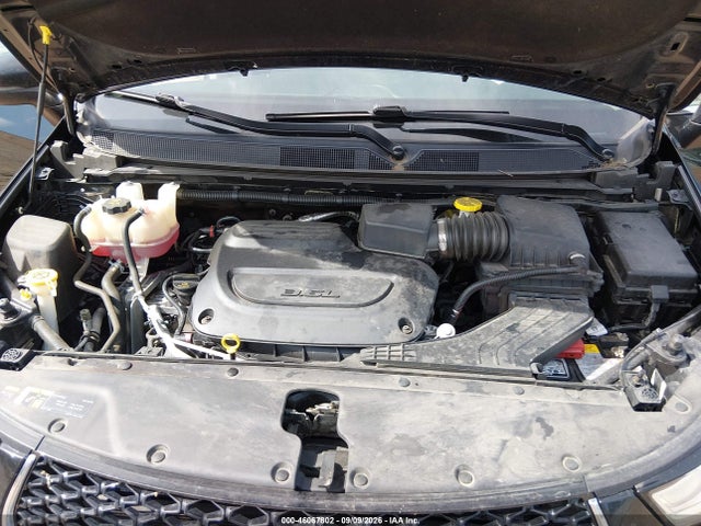 2023 CHRYSLER PACIFICA TOURING L 10