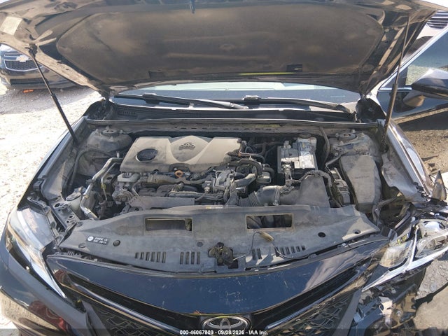 2020 TOYOTA CAMRY SE 10