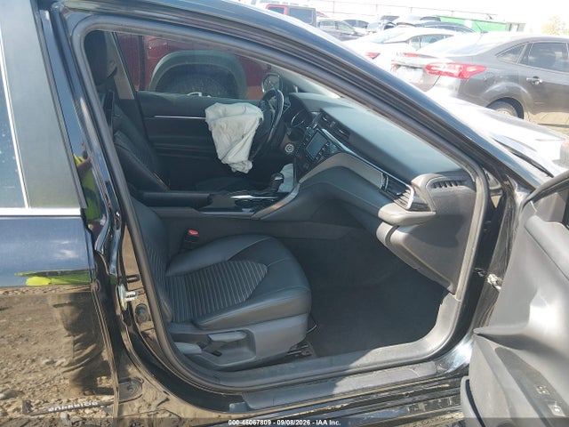 2020 TOYOTA CAMRY SE 5