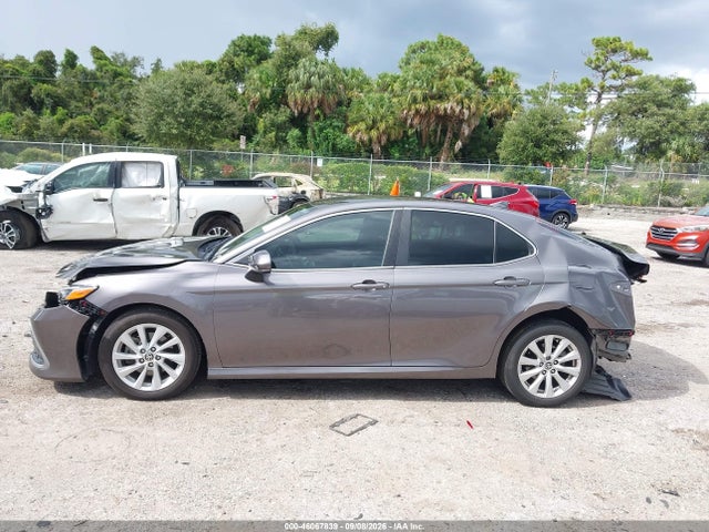 2021 TOYOTA CAMRY LE 14