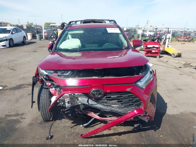 2025 TOYOTA RAV4 HYBRID XLE 11