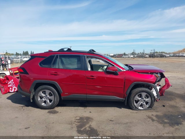 2025 TOYOTA RAV4 HYBRID XLE 12