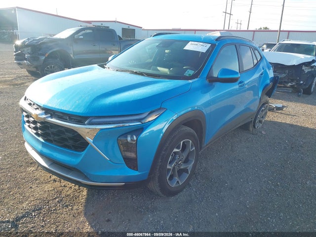 2026 CHEVROLET TRAX FWD LT 2