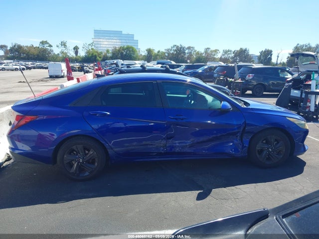 2021 HYUNDAI ELANTRA SEL 13