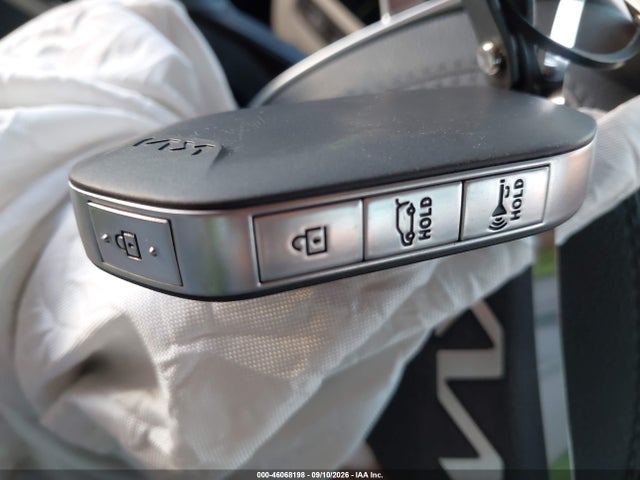 2025 KIA TELLURIDE S 11
