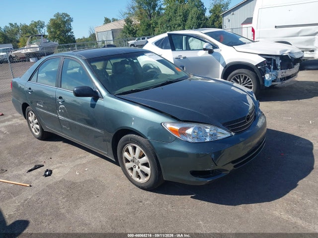 2004 TOYOTA CAMRY XLE