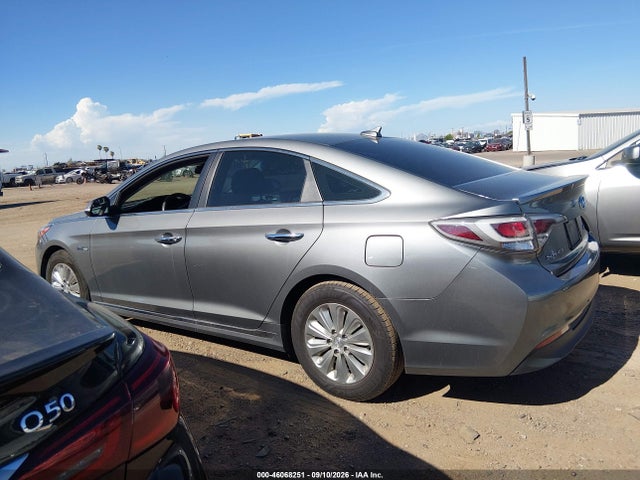 2017 HYUNDAI SONATA HYBRID SE 14
