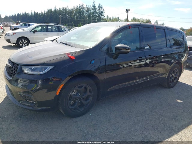 2023 CHRYSLER PACIFICA HYBRID TOURING L 2