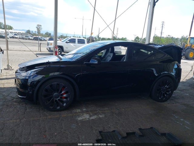 2021 TESLA MODEL Y PERFORMANCE DUAL MOTOR ALL-WHEEL DRIVE 12