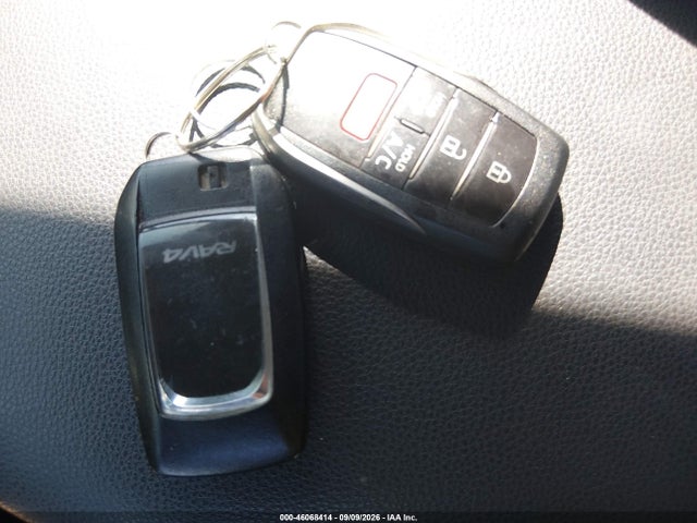 2023 TOYOTA RAV4 PRIME SE 11