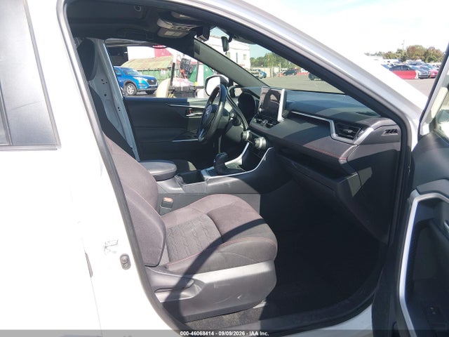 2023 TOYOTA RAV4 PRIME SE 5