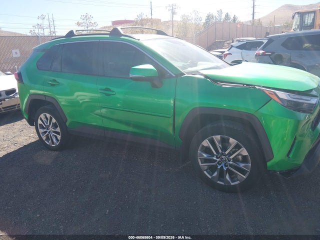 2022 TOYOTA RAV4 XLE PREMIUM 13