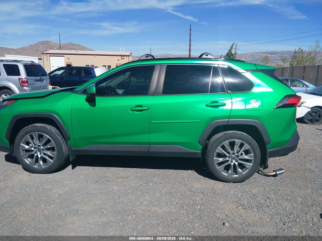 2022 TOYOTA RAV4 XLE PREMIUM 14