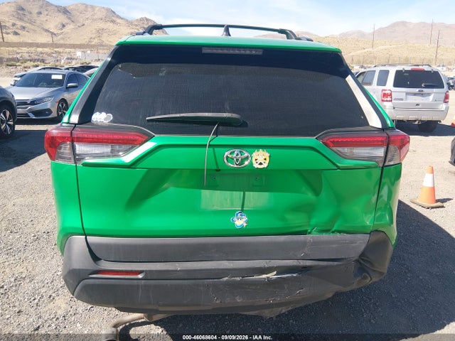 2022 TOYOTA RAV4 XLE PREMIUM 16