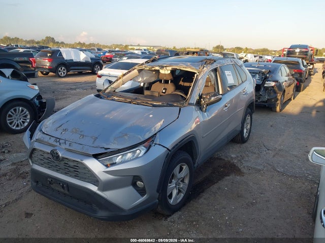 2019 TOYOTA RAV4 XLE 6
