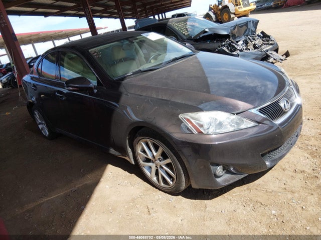 2013 LEXUS IS 
