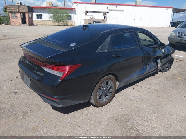 2023 HYUNDAI ELANTRA HYBRID BLUE 4
