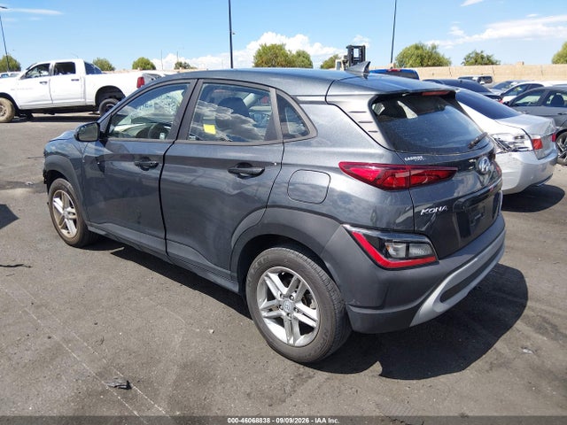 2022 HYUNDAI KONA SE 3