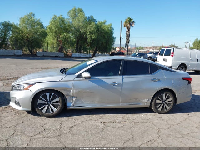 2021 NISSAN ALTIMA SV FWD 14