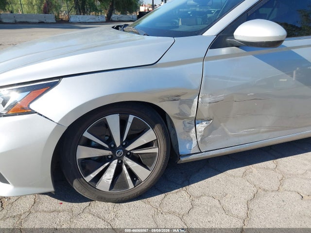 2021 NISSAN ALTIMA SV FWD 6