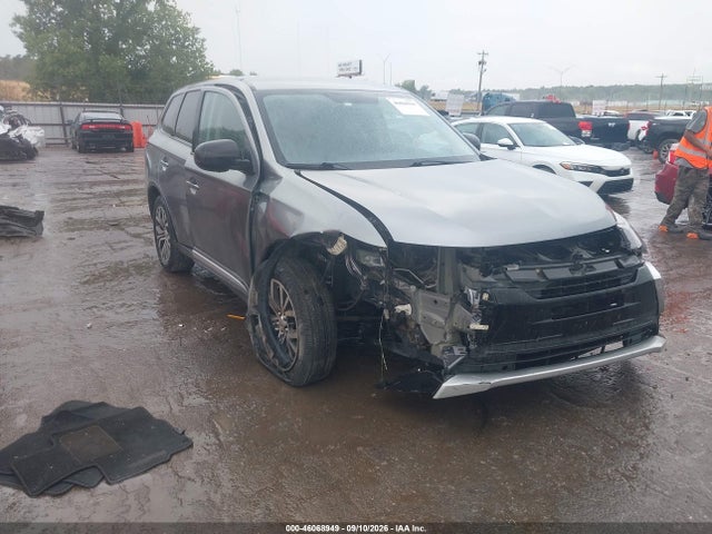 2017 MITSUBISHI OUTLANDER ES