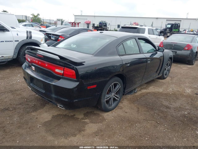 2013 Dodge CHARGER SXT photo 4