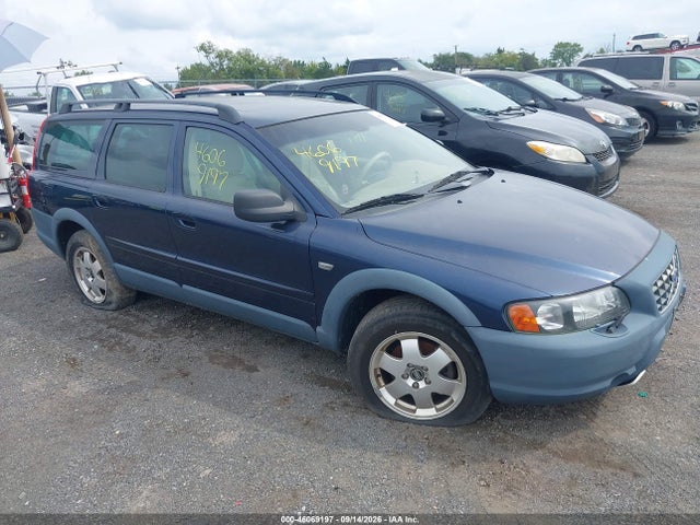 2004 VOLVO XC70 2.5T