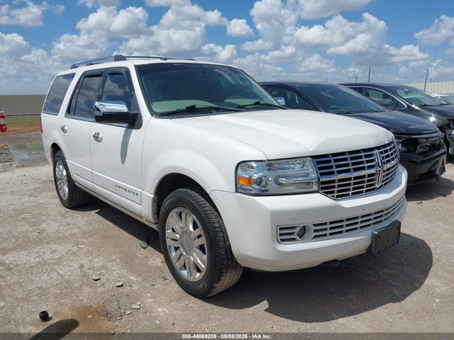 2013 LINCOLN NAVIGATOR 