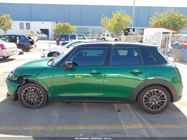 2025 MINI HARDTOP COOPER S 14