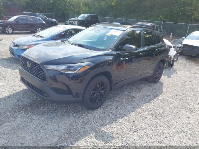 2022 TOYOTA COROLLA CROSS LE 2