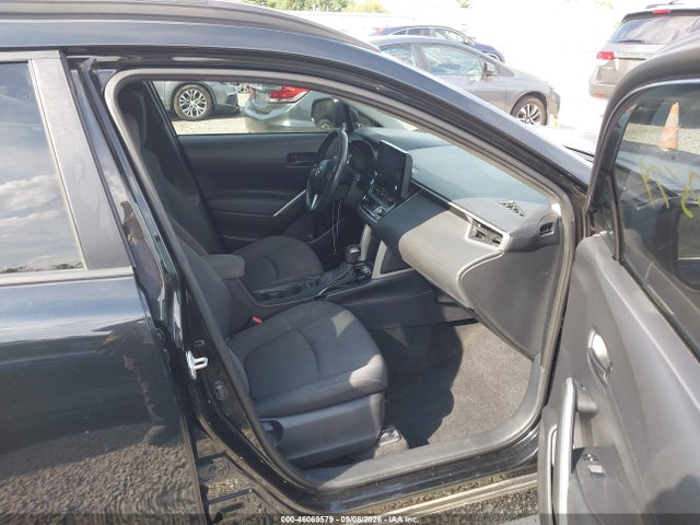 2022 TOYOTA COROLLA CROSS LE 5