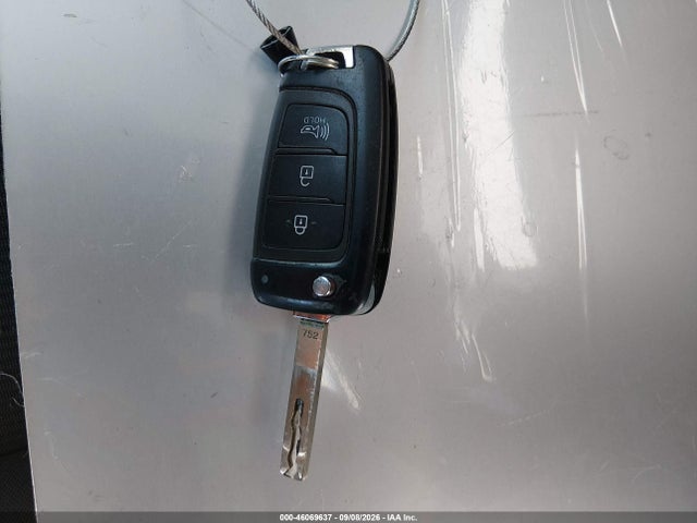 2021 HYUNDAI VENUE SE 11